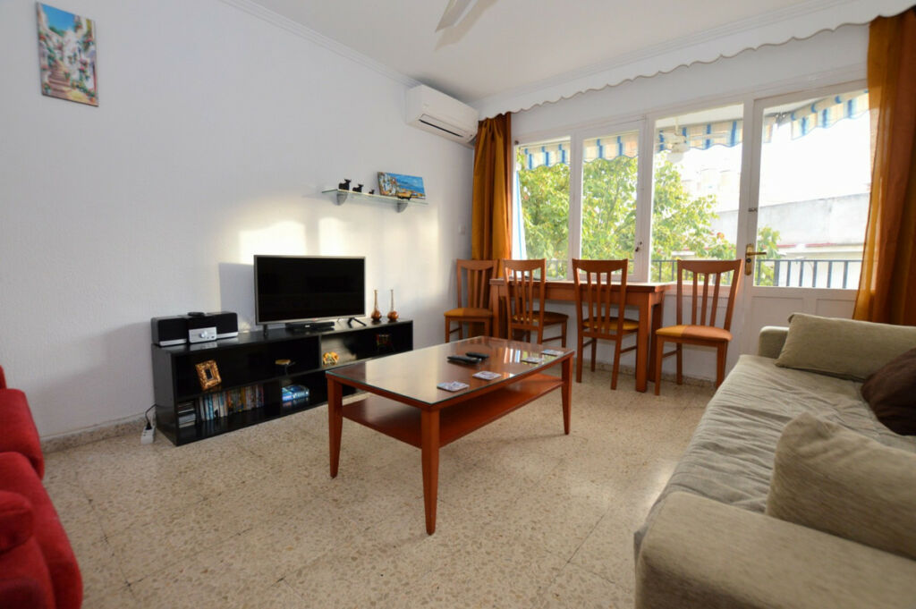 Middle Floor Apartment Torremolinos Centro Málaga - image 2