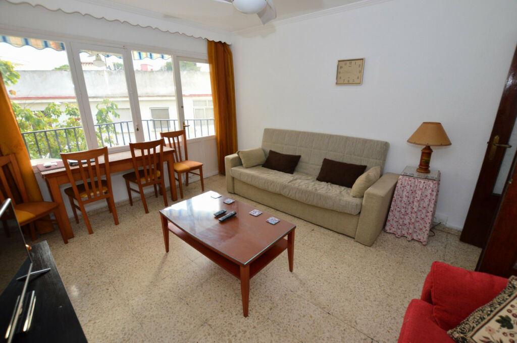 Middle Floor Apartment Torremolinos Centro Málaga - image 4
