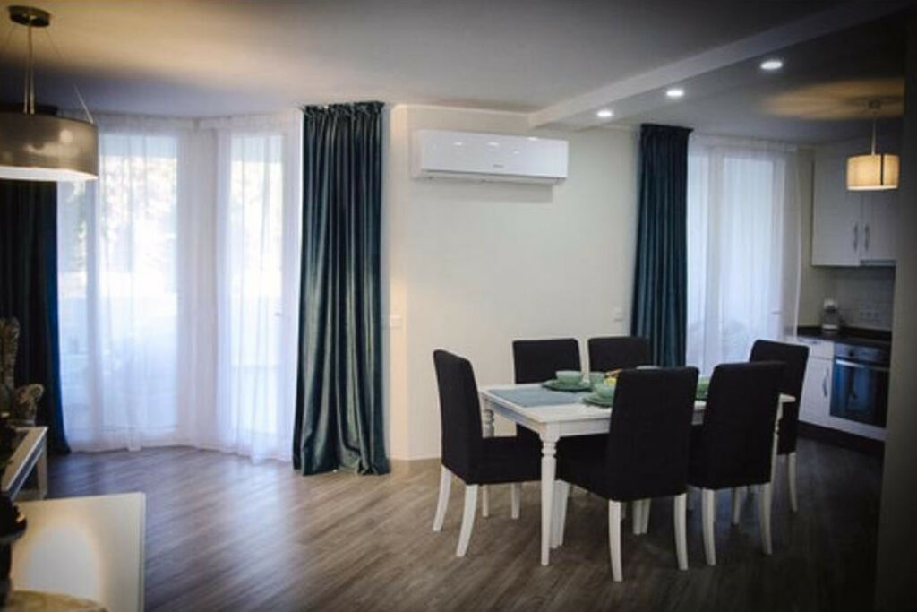 Middle Floor Apartment Calahonda Málaga - image 8