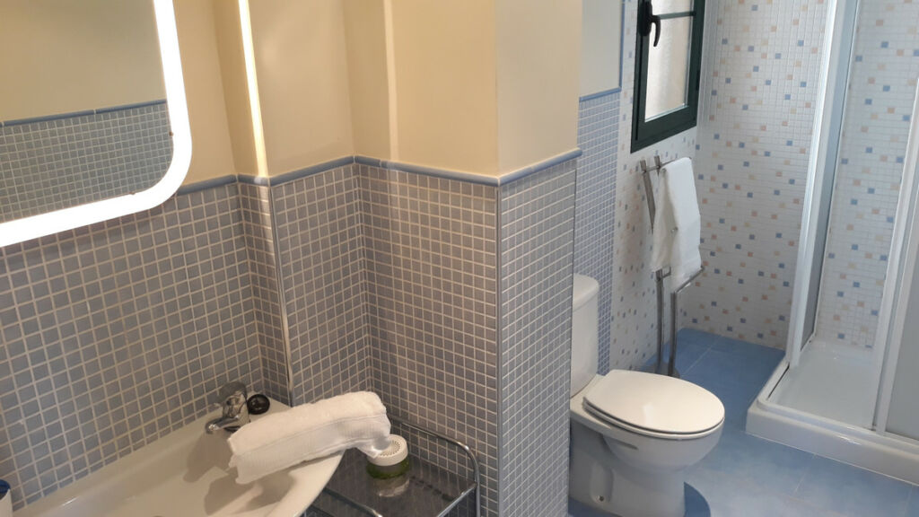 Middle Floor Apartment Riviera del Sol Málaga - image 17