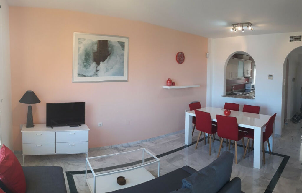 Middle Floor Apartment Riviera del Sol Málaga - image 5