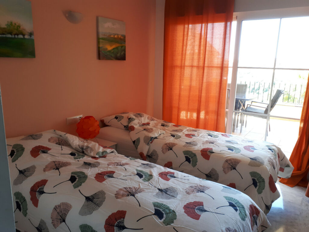 Middle Floor Apartment Riviera del Sol Málaga - image 6