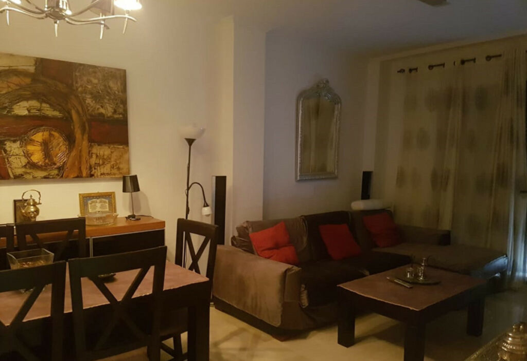Ground Floor Apartment Estepona Málaga - image 2