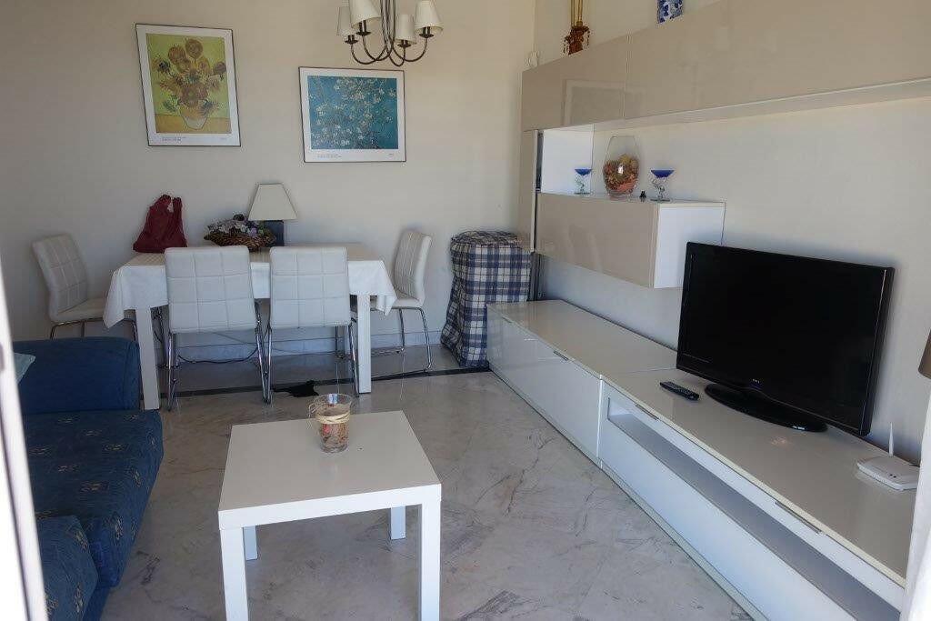 Top Floor Apartment Puerto Banús Málaga - image 6