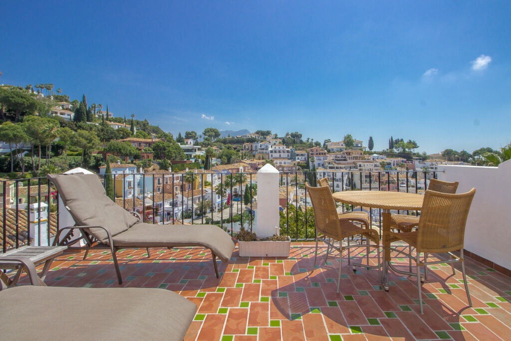 Townhouse La Heredia Málaga - image 13