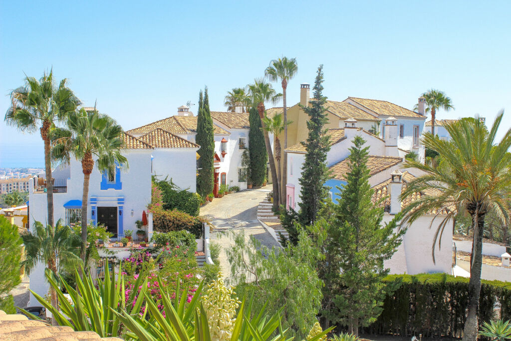 Townhouse La Heredia Málaga - image 18
