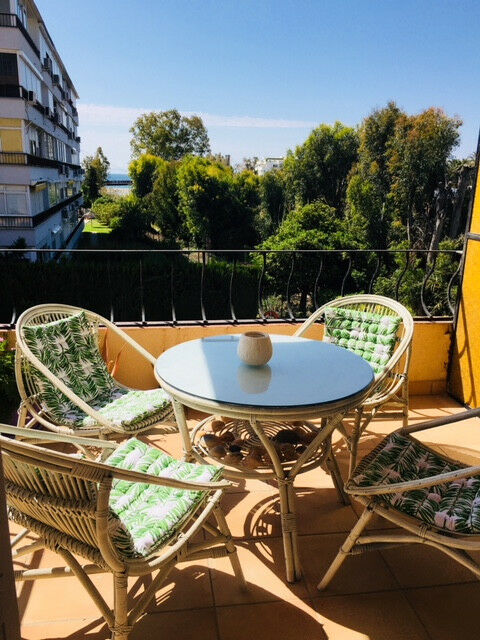 Middle Floor Apartment Puerto Banús Málaga