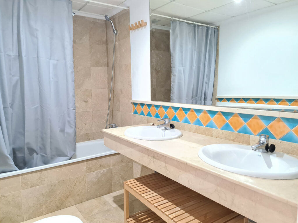 Middle Floor Apartment Marbella Málaga - image 11