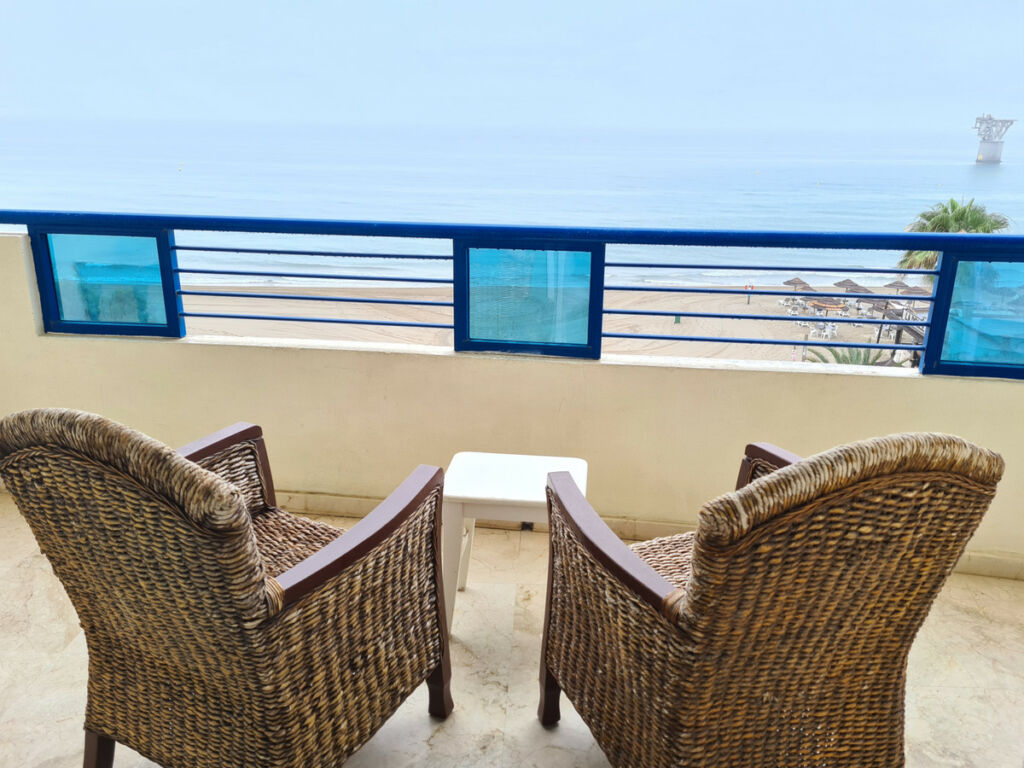Middle Floor Apartment Marbella Málaga - image 2