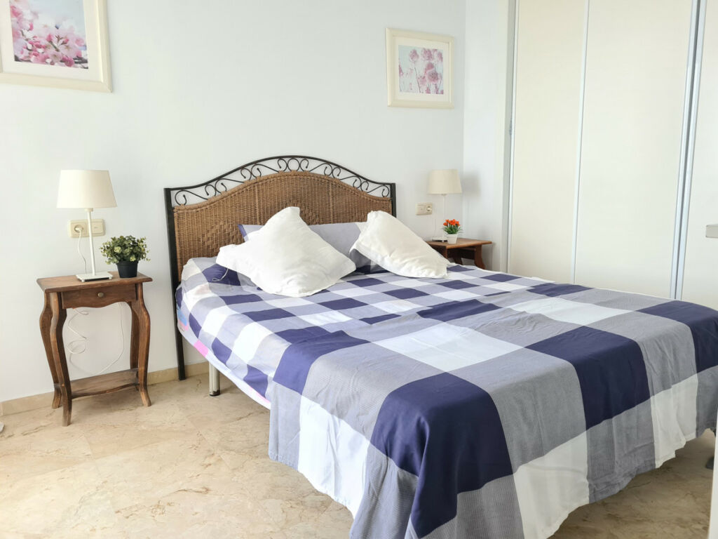Middle Floor Apartment Marbella Málaga - image 6