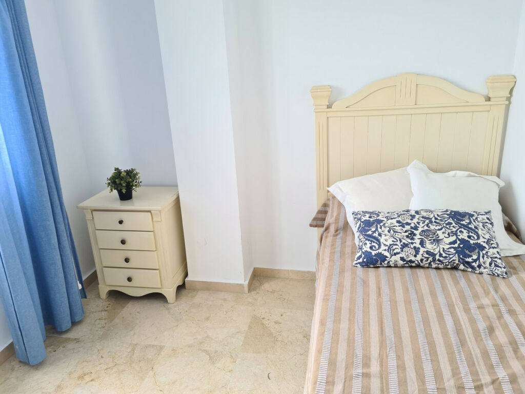 Middle Floor Apartment Marbella Málaga - image 8