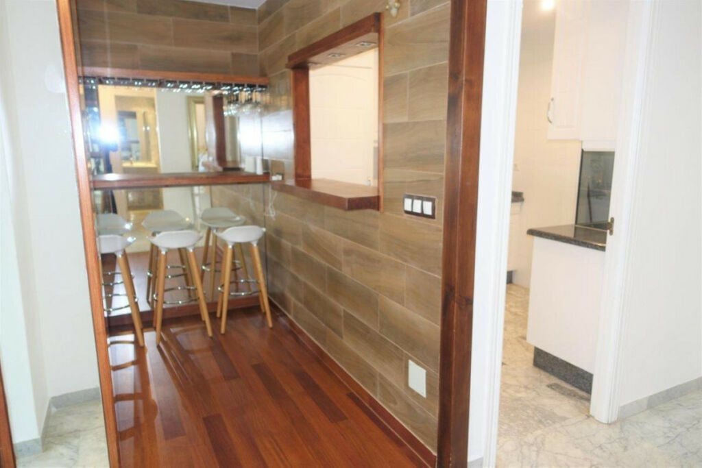Ground Floor Apartment Puerto Banús Málaga - image 4