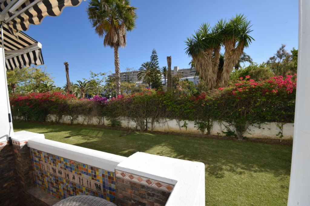 Ground Floor Apartment Puerto Banús Málaga - image 5