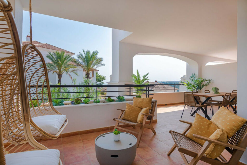 Middle Floor Apartment Casares Playa Málaga