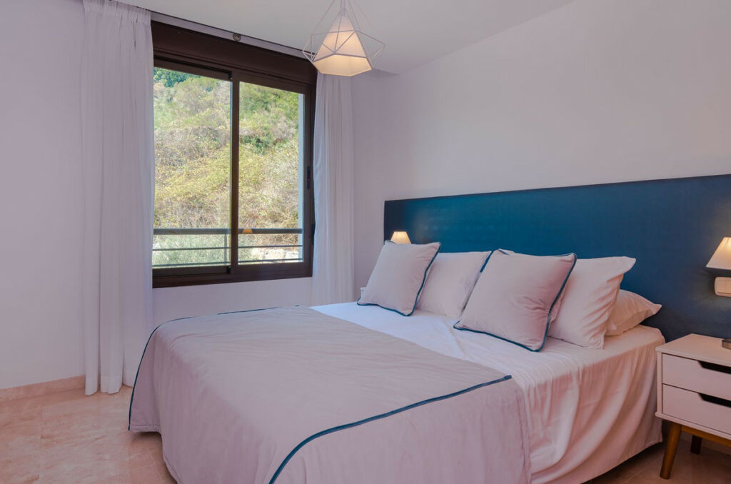 Middle Floor Apartment Casares Playa Málaga - image 13