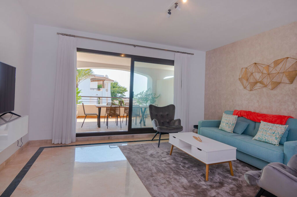 Middle Floor Apartment Casares Playa Málaga - image 7