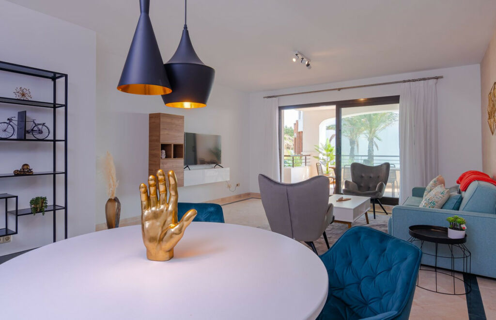 Middle Floor Apartment Casares Playa Málaga - image 9