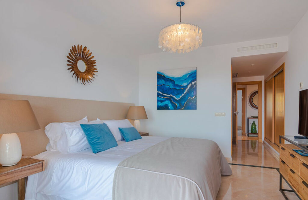 Middle Floor Apartment Casares Playa Málaga - image 9