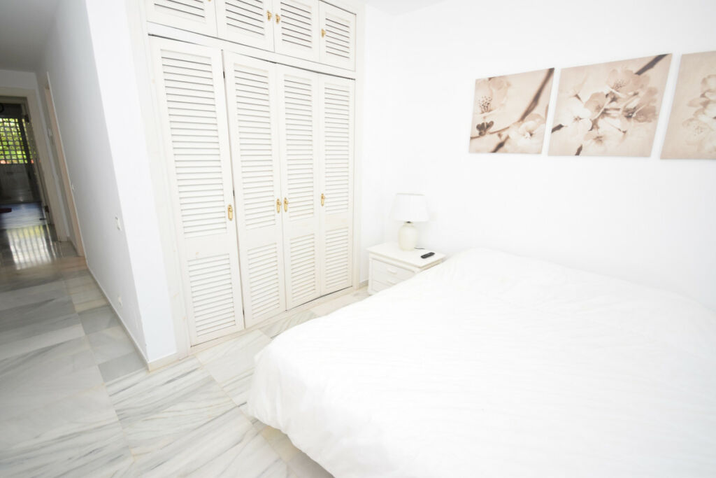 Ground Floor Apartment Estepona Málaga - image 13