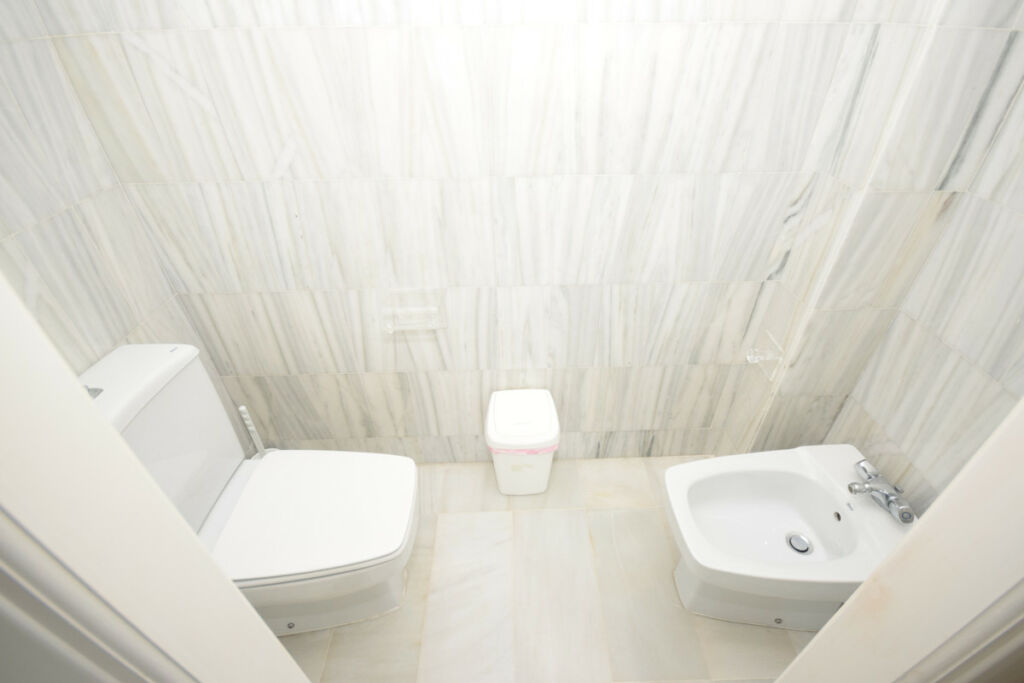 Ground Floor Apartment Estepona Málaga - image 14