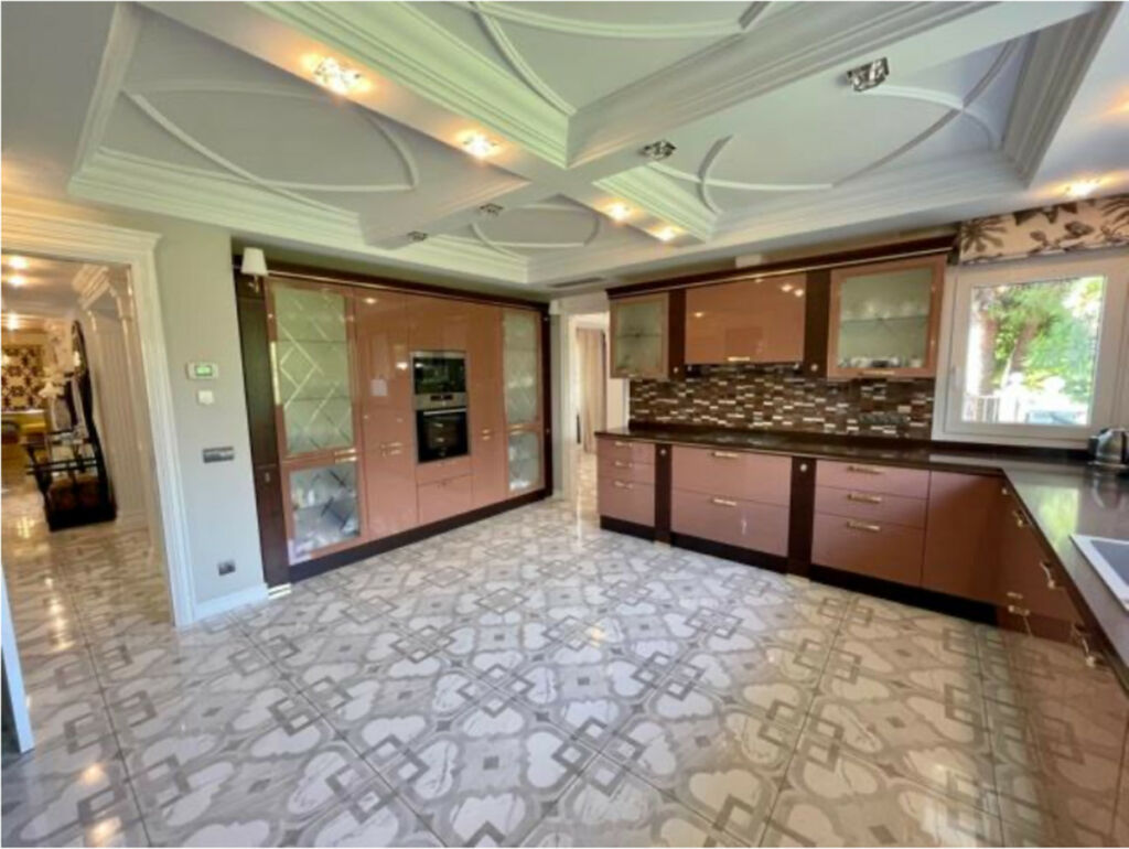 Detached Villa Marbella Málaga - image 26