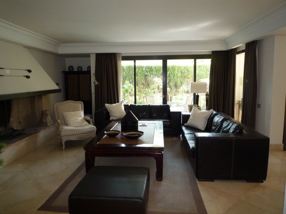Ground Floor Apartment Los Monteros Málaga - image 3