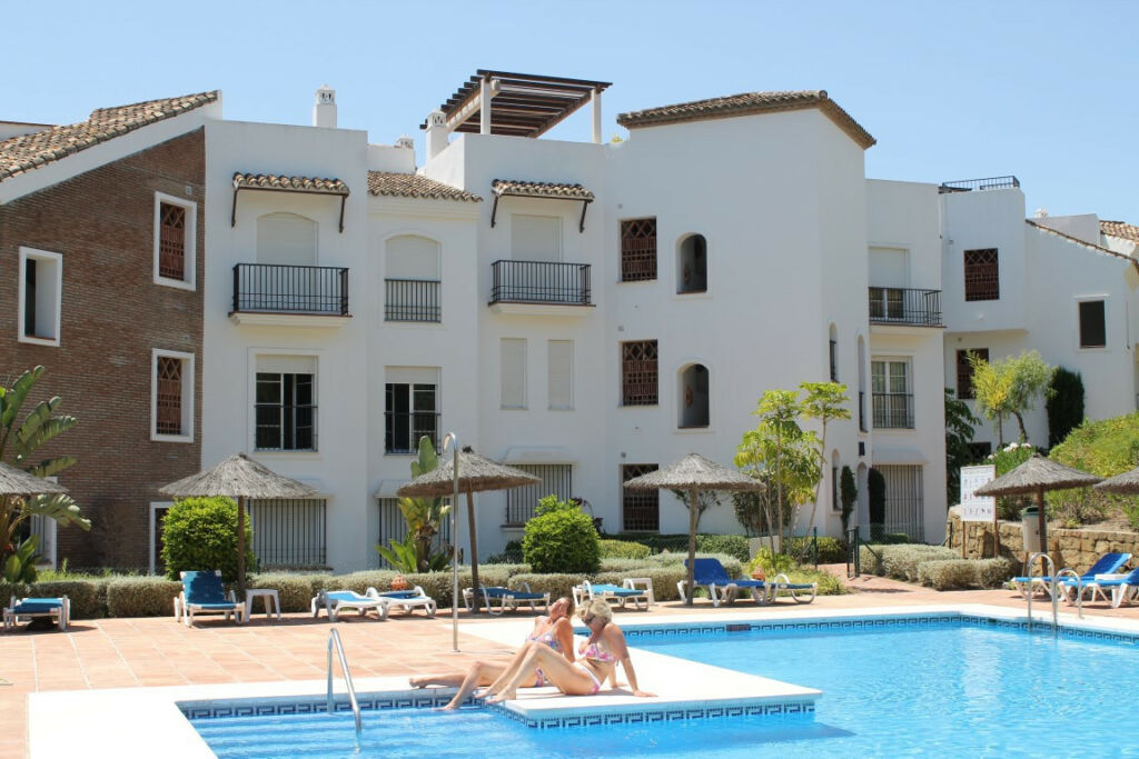 Ground Floor Apartment Los Arqueros Málaga - image 3