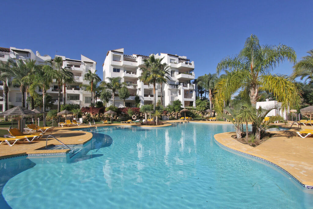 Ground Floor Apartment Marbella Málaga - image 4