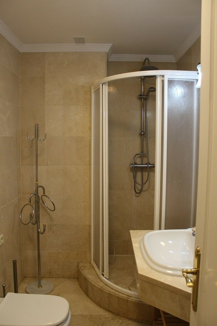 Ground Floor Apartment Marbella Málaga - image 4