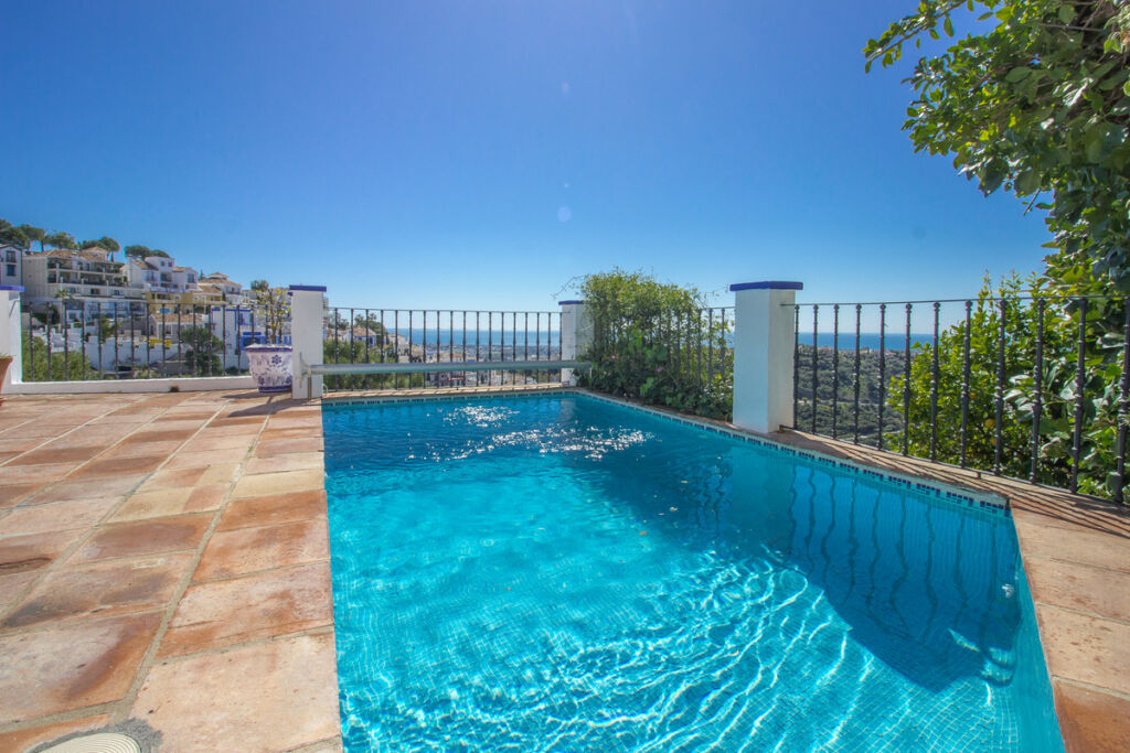 Townhouse La Heredia Málaga - image 4