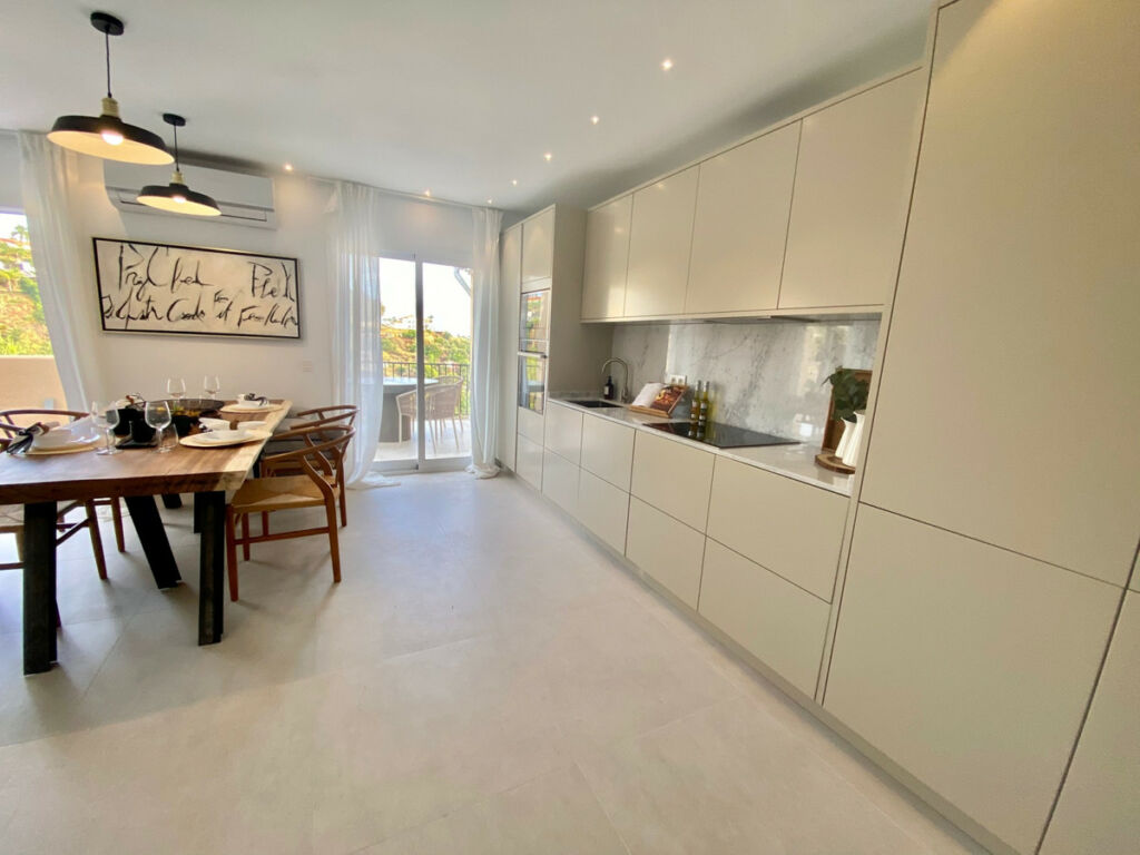 Penthouse La Quinta Málaga - image 5