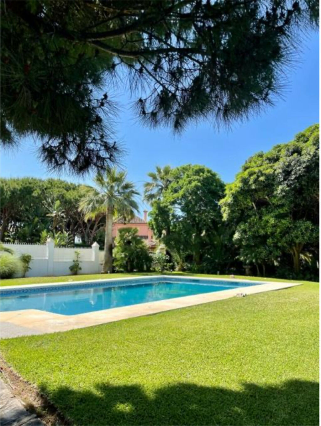Detached Villa Marbella Málaga - image 6