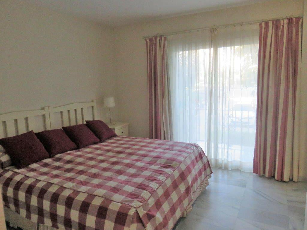 Ground Floor Apartment New Golden Mile Málaga - image 9