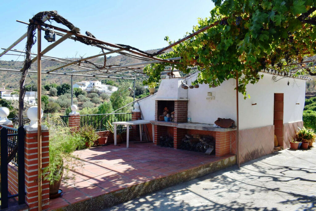 Semi-Detached House Cútar Málaga - image 7