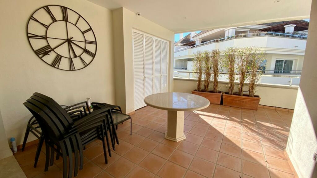 Top Floor Apartment Estepona Málaga - image 10