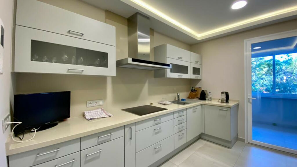 Top Floor Apartment Estepona Málaga - image 17