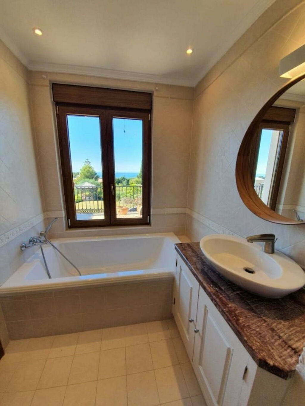 Detached Villa Benahavís Málaga - image 21