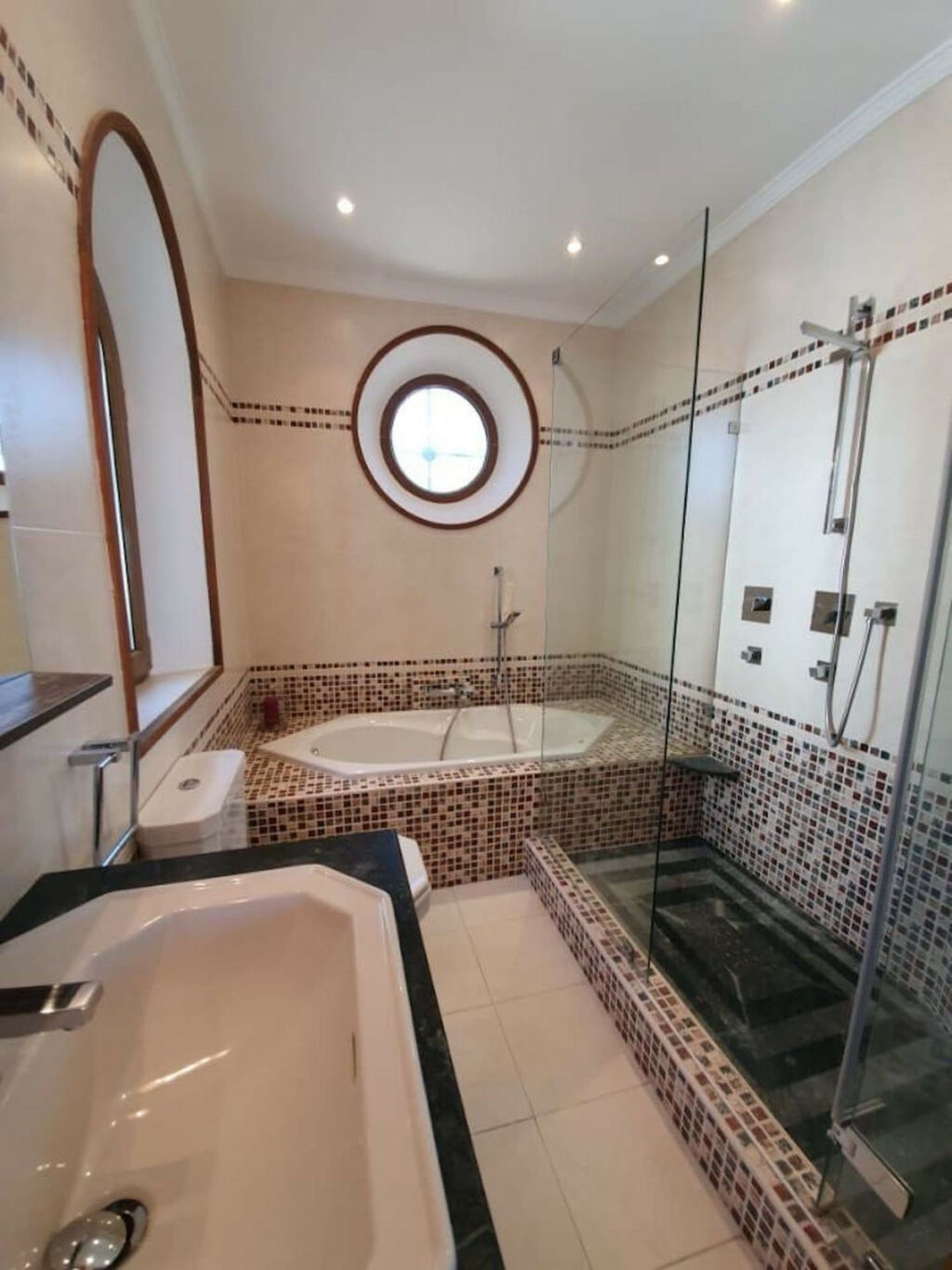Detached Villa Benahavís Málaga - image 23