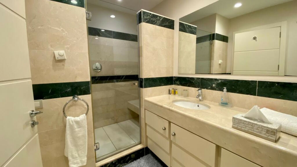Top Floor Apartment Estepona Málaga - image 26