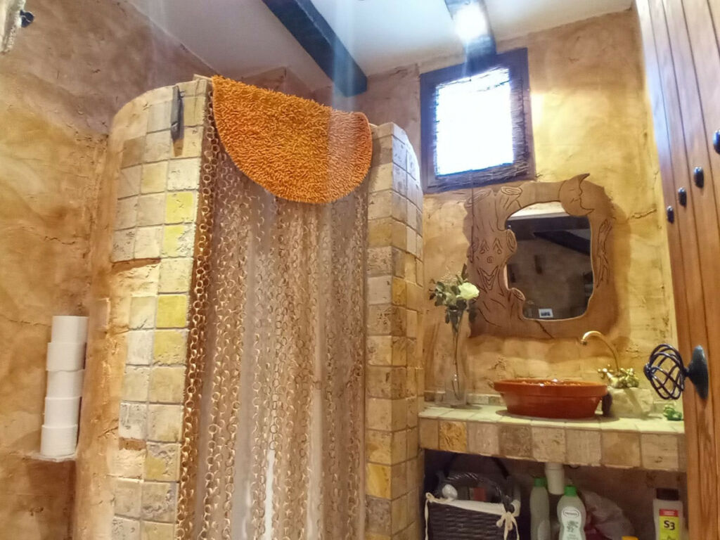 Detached Villa Riogordo Málaga - image 28