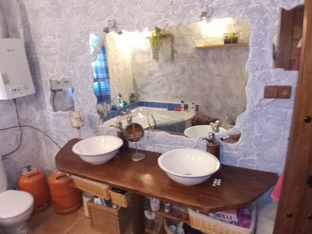 Detached Villa Riogordo Málaga - image 35