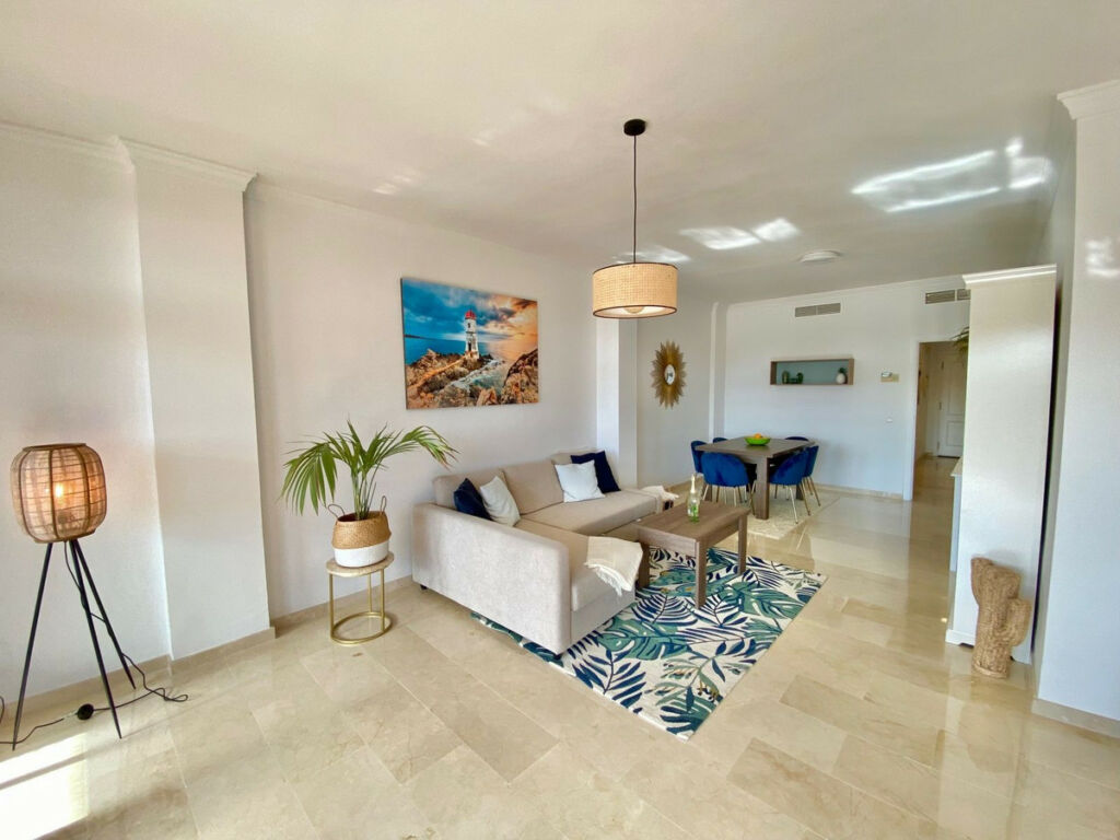 Middle Floor Apartment Elviria Málaga - image 14