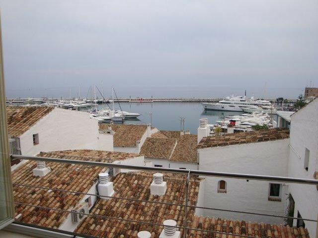Top Floor Apartment Puerto Banús Málaga - image 16