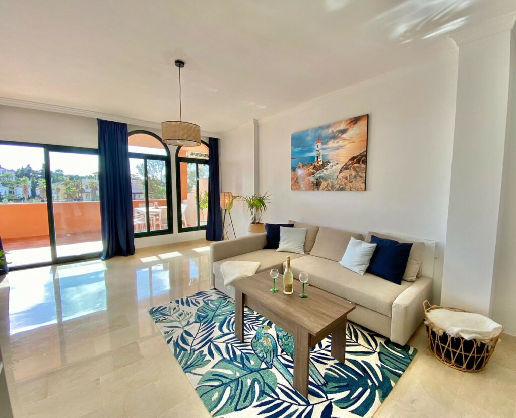 Middle Floor Apartment Elviria Málaga - image 19