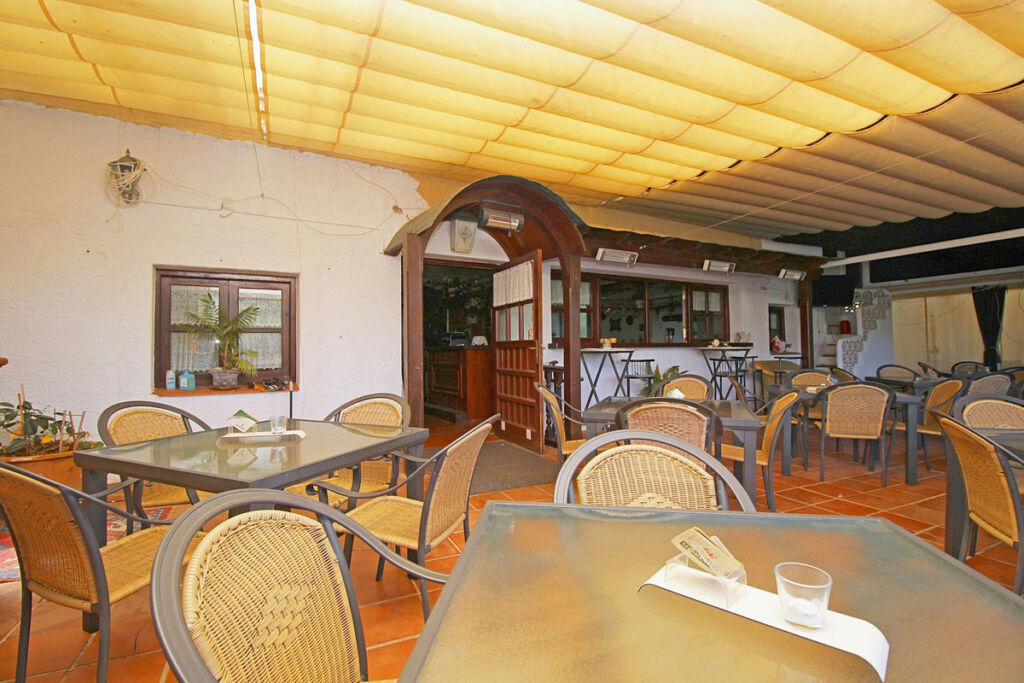 Bar Marbesa Málaga - image 23