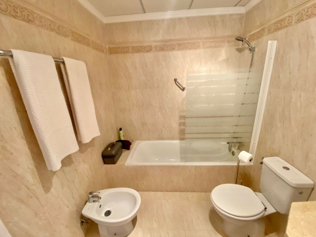 Middle Floor Apartment Elviria Málaga - image 25