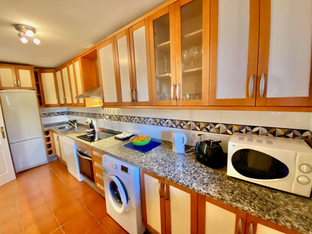 Middle Floor Apartment Elviria Málaga - image 34