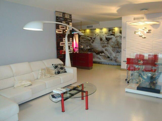 Top Floor Apartment Puerto Banús Málaga - image 6