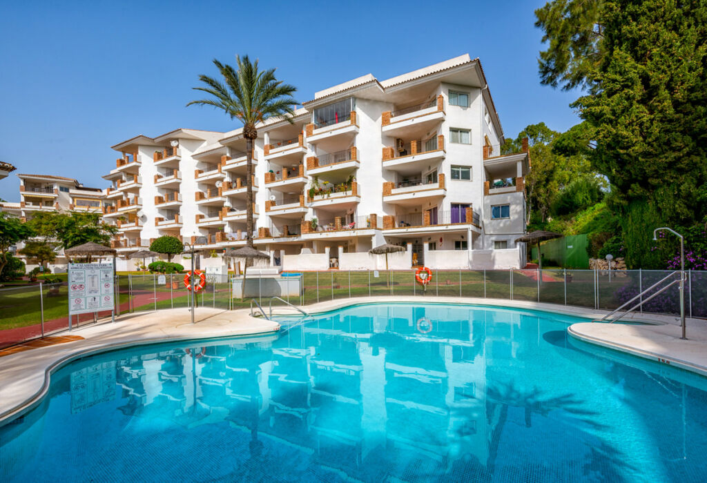 Middle Floor Apartment Calahonda Málaga