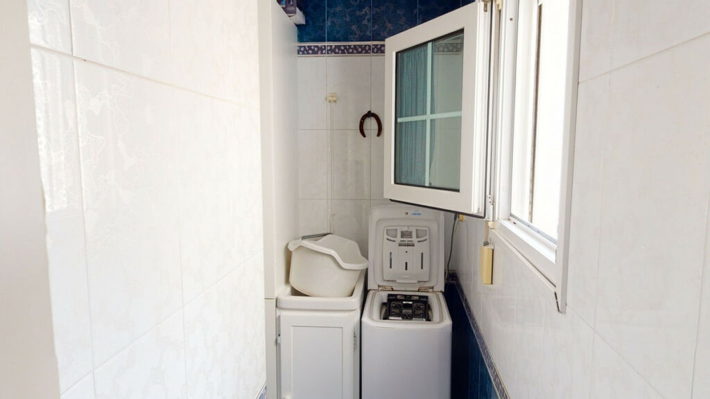 Penthouse Torre del Mar Málaga - image 12